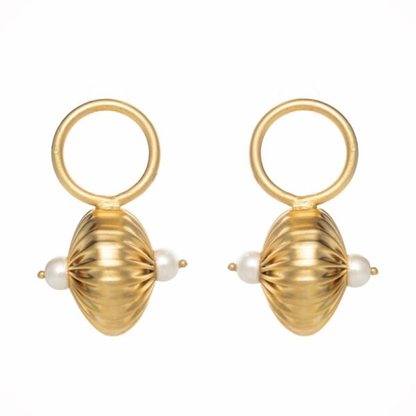 Handmade gold pearl earrings with intricate design and elegance